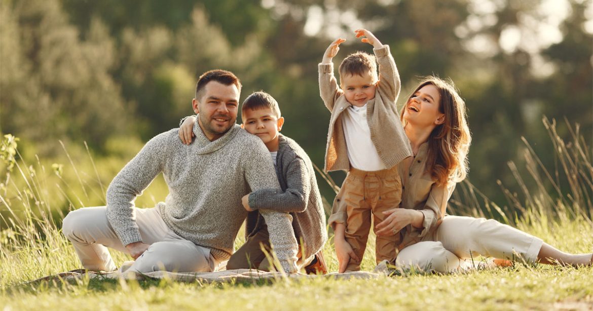 family play outside